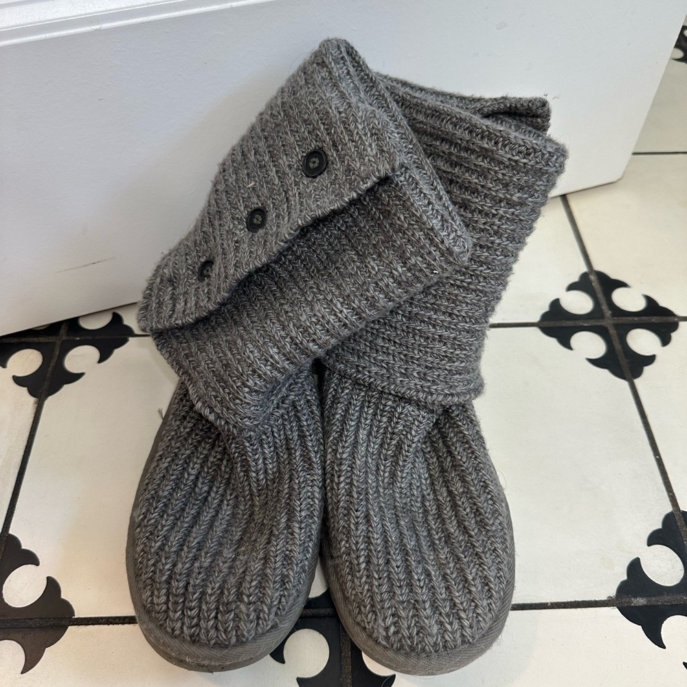 Knitted Ugg boots